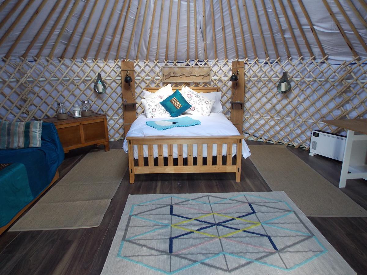 Glamping On The Hill Hotell Mells Exteriör bild